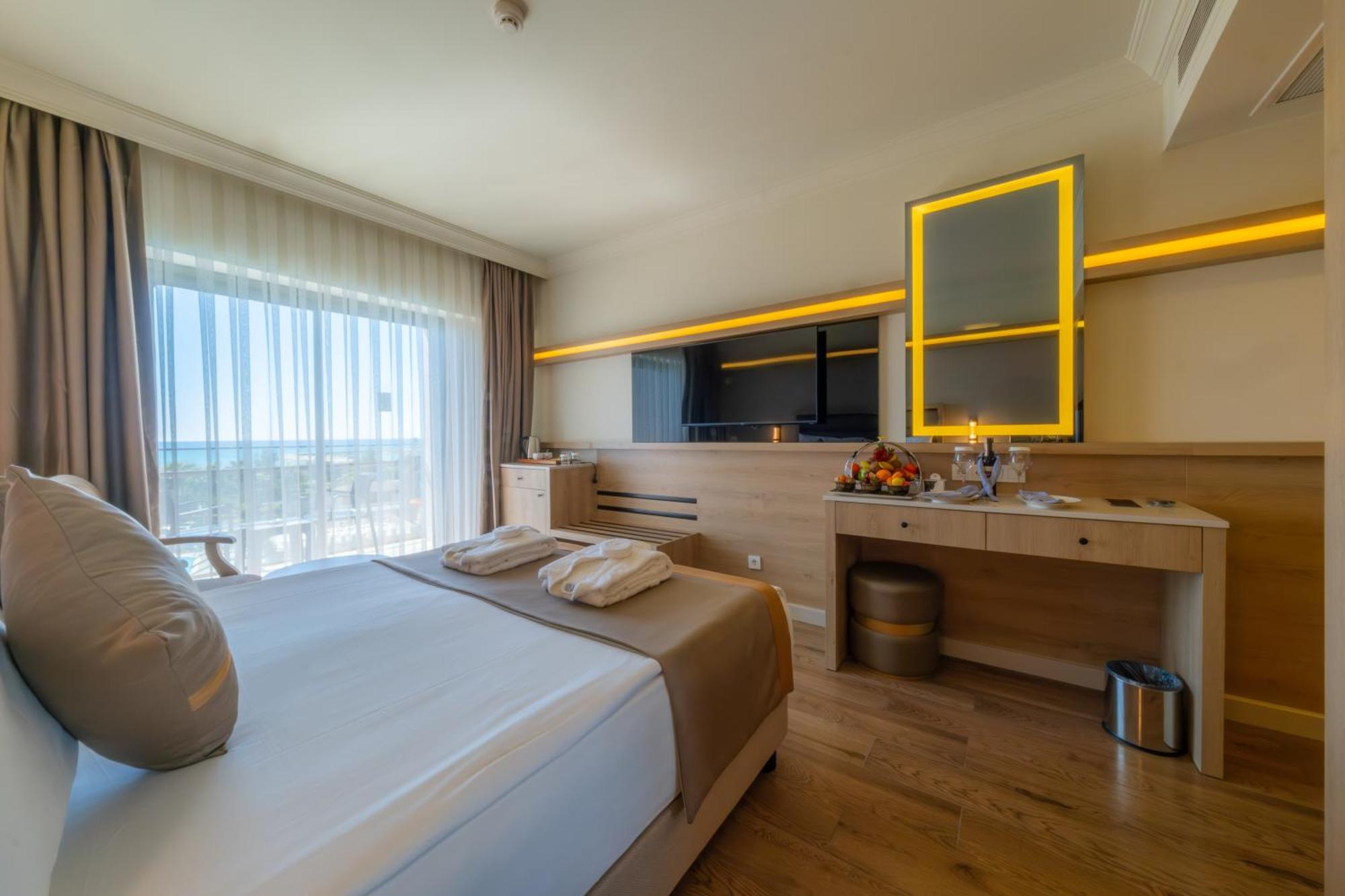 Standard Double Room with Sea View,1657159731:JPEG